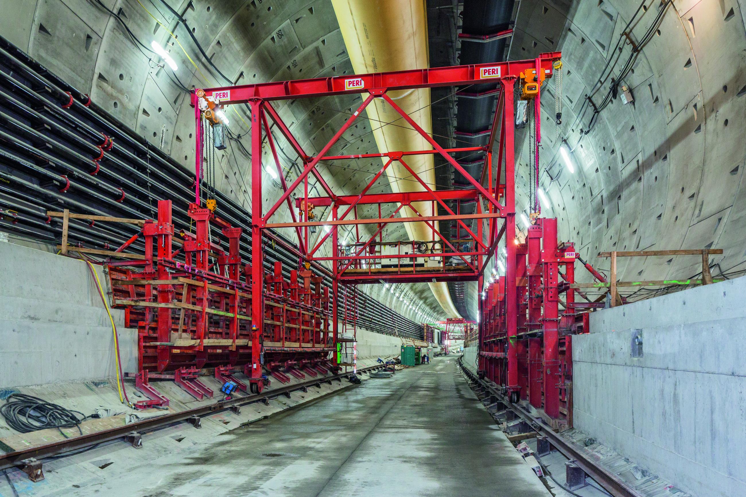 US_SR99TunnelProject_FE6C3501_by_hr_PERIStahlschalungVARIOKITIng.bauk.jpg