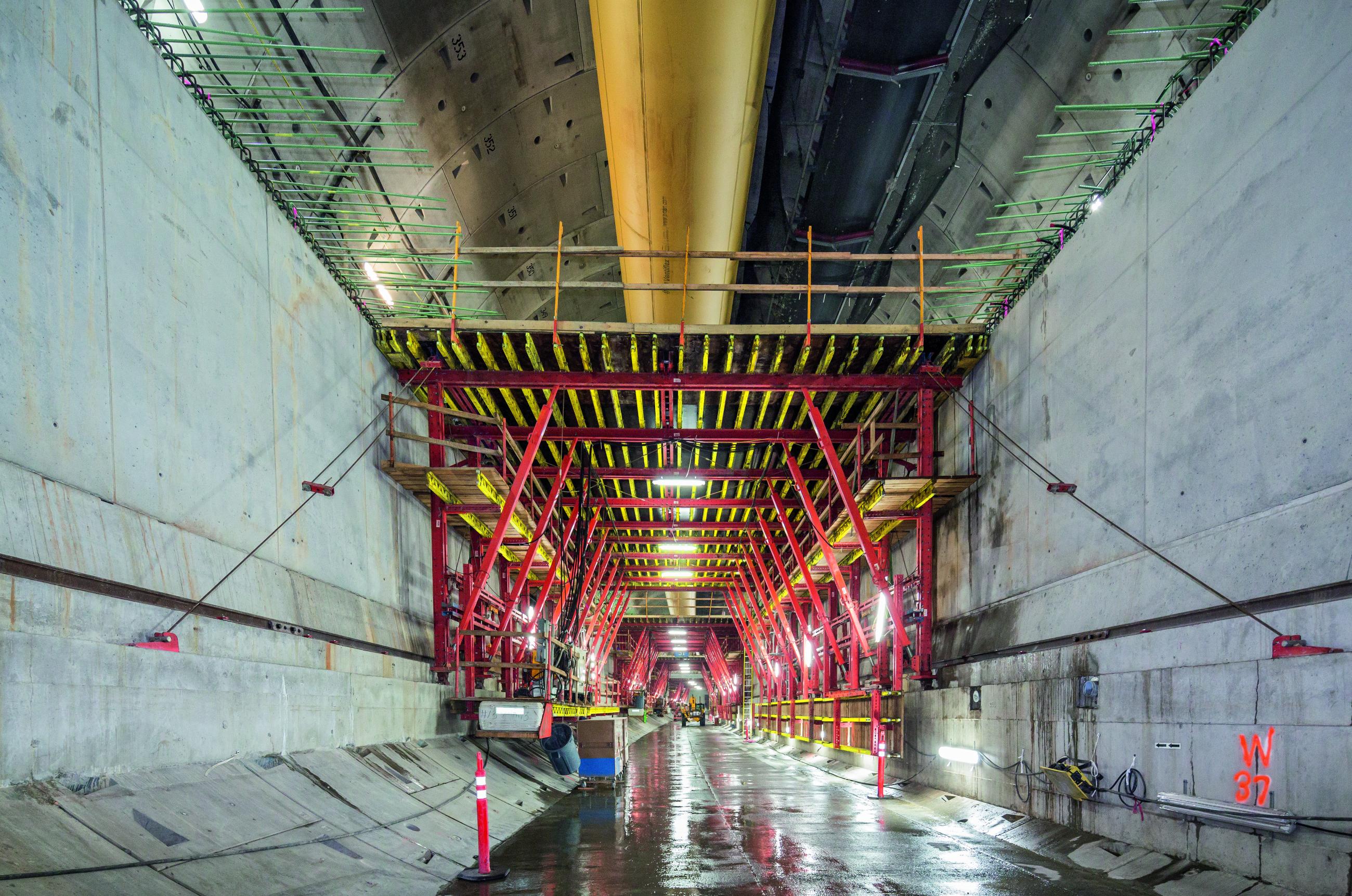 US_SR99TunnelProject_FE6C3433_by_hr_PERISchalwagenVARIOKITIng.baukPersonen.jpg